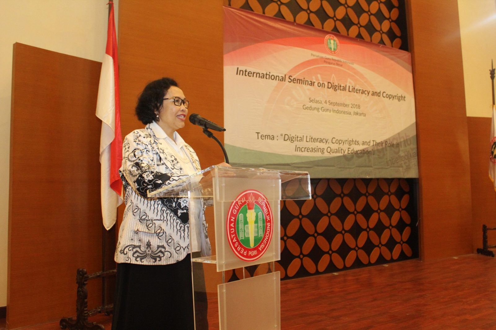 PGRI Gelar Seminar Internasional Literasi dan Hak Cipta