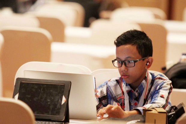 Smart Hackathon 2018 Bertema Literasi Finansial