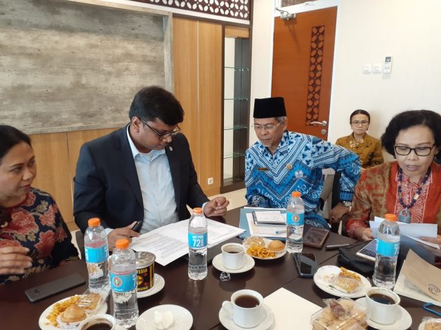 Mid Term Evaluation Meeting PB PGRI dan Education International (EI) Asia Pasific