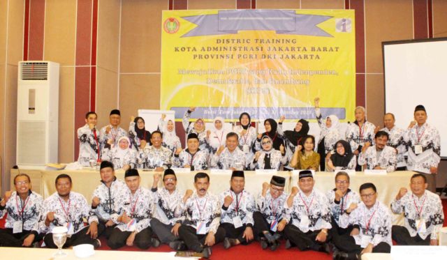 Negosiasi dan Kampanye Ubah Nasib Guru