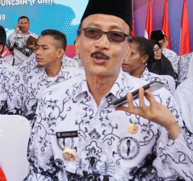 Kesejahteraan Guru Pesisir Selatan Terjamin Berkat Kepekaan Bupatinya